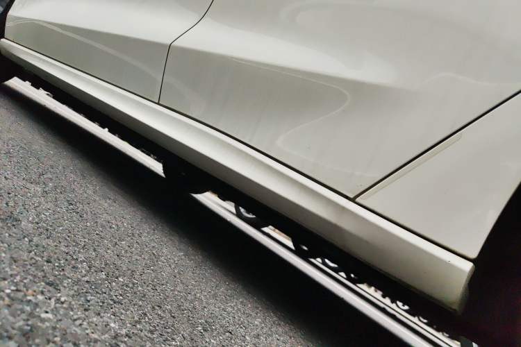 Used Ford Focus 2021 Hatchback EcoBoost 180 Automatic Titanium Edition Left Side Sill