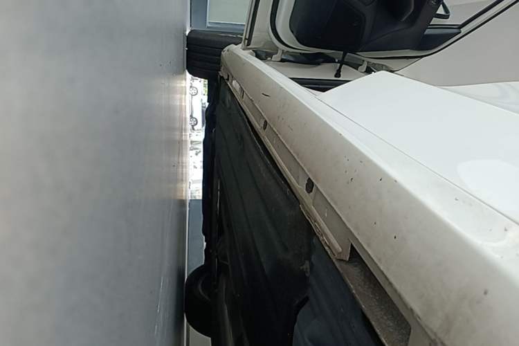 Used Ford Focus 2021 Hatchback EcoBoost 180 Automatic Titanium Edition Left Side Sill
