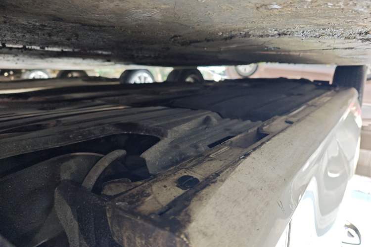 Used Ford Focus 2021 Hatchback EcoBoost 180 Automatic Titanium Edition Left Side Sill