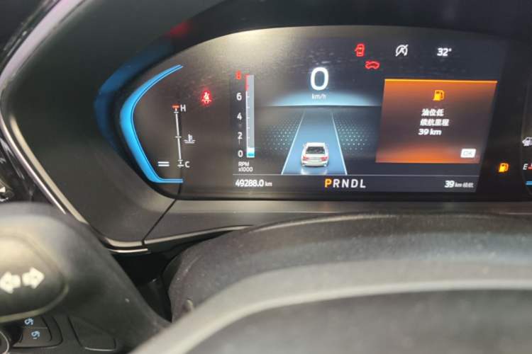 Used Ford Focus 2021 Hatchback EcoBoost 180 Automatic Titanium Edition Odometer Close Up