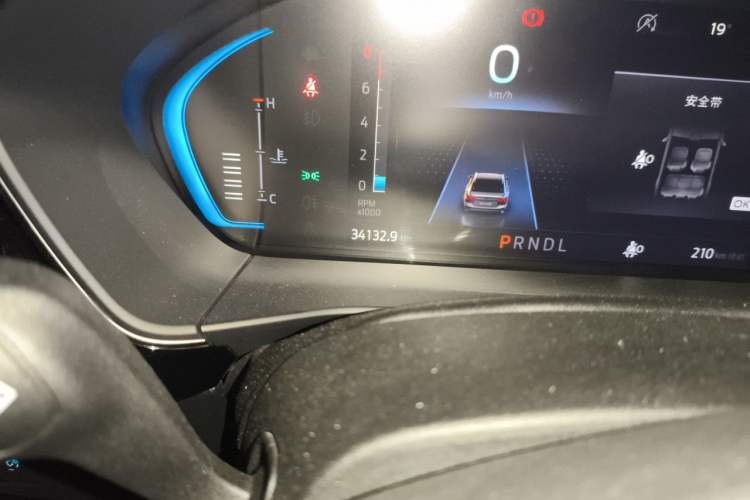 Used Ford Focus 2021 Hatchback EcoBoost 180 Automatic Titanium Edition Odometer Close Up