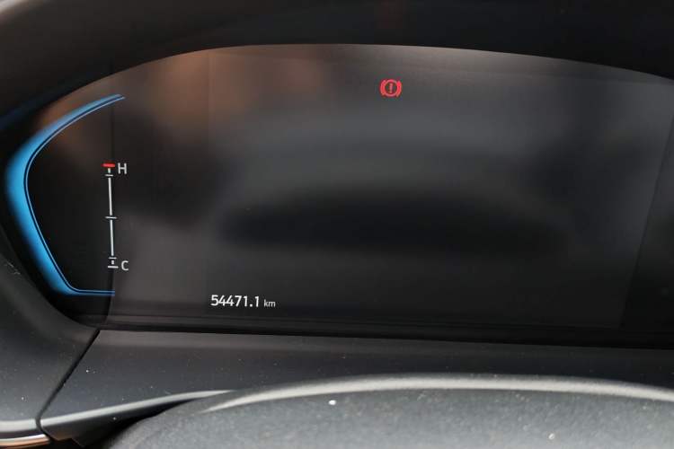 Used Ford Focus 2021 Sedan EcoBoost 180 Automatic Trendy Model Odometer Close Up
