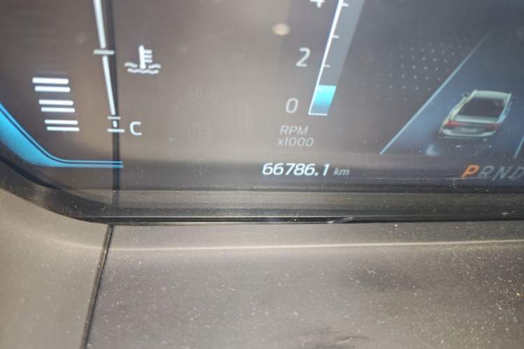 Used Ford Focus 2021 Hatchback EcoBoost 180 Automatic Titanium Edition Odometer Close Up