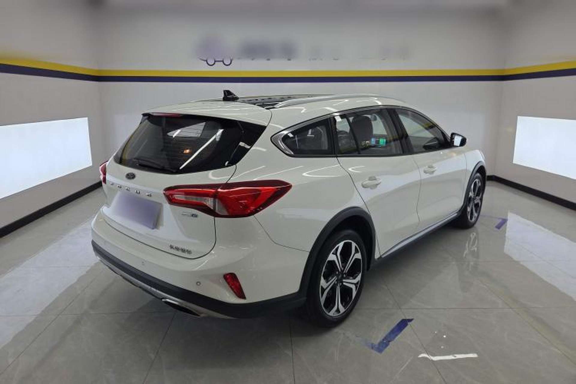 Used Ford Focus 2021 EcoBoost 180 Automatic Hunter Edition Rear Right 45 Deg
