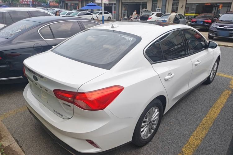Used Ford Focus 2021 Sedan EcoBoost 180 Automatic Trendy Model Rear Right 45 Deg