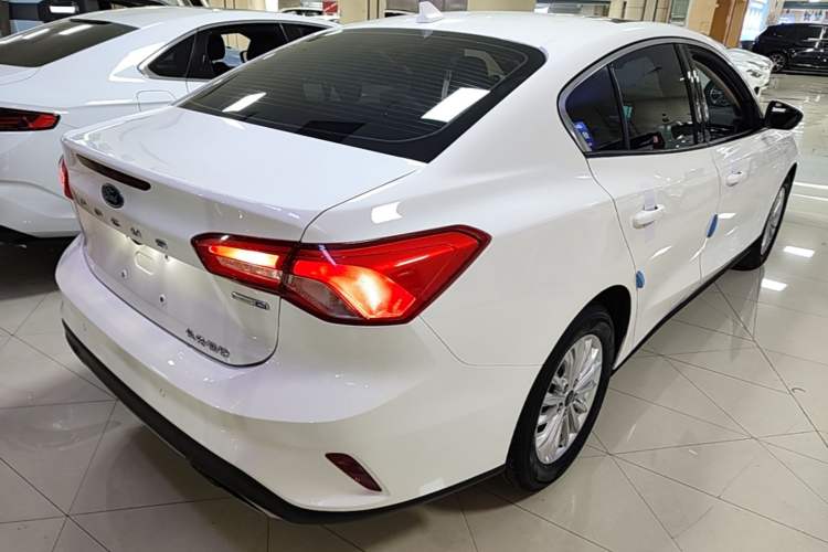 Used Ford Focus 2021 Sedan EcoBoost 180 Automatic Trendy Model Rear Right 45 Deg