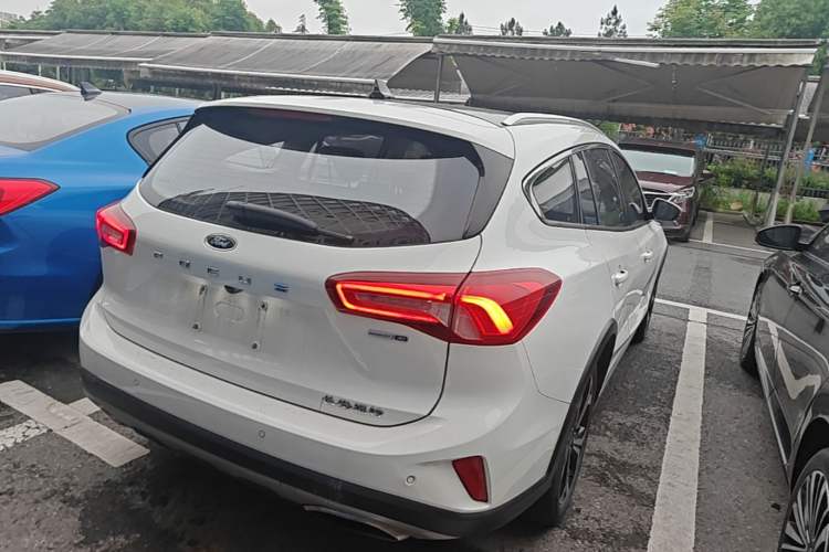 Used Ford Focus 2021 EcoBoost 180 Automatic Hunter Edition Rear Right 45 Deg