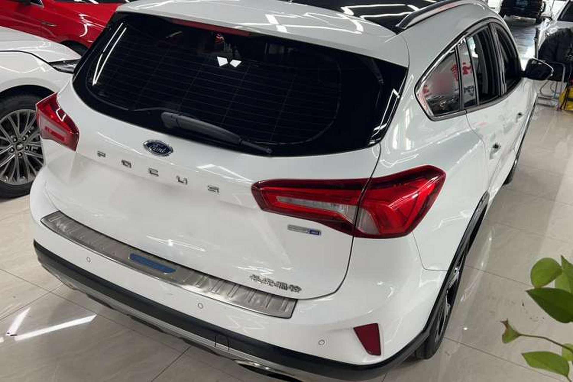 Used Ford Focus 2021 EcoBoost 180 Automatic Hunter Edition Rear Right 45 Deg