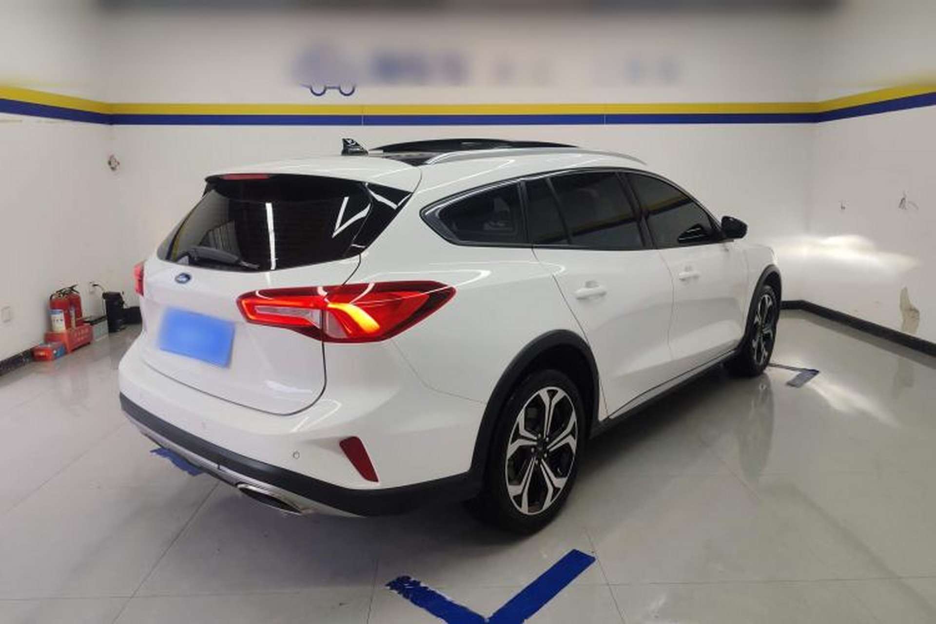 Used Ford Focus 2021 EcoBoost 180 Automatic Hunter Edition Rear Right 45 Deg