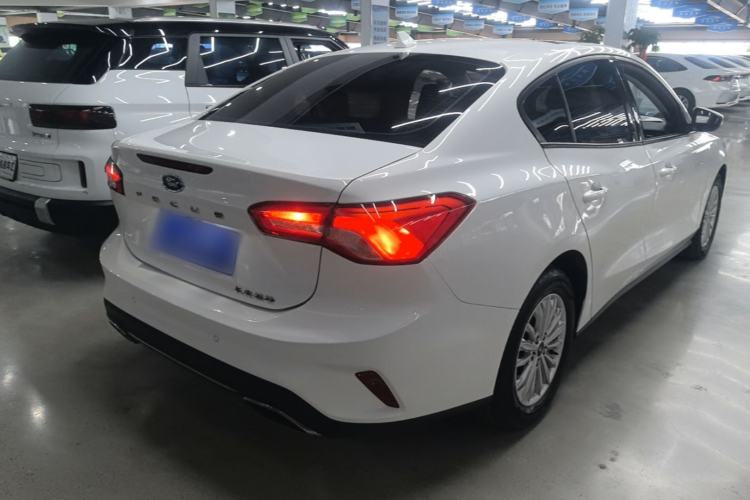 Used Ford Focus 2021 Sedan 1.5L Automatic Sharp Edition Rear Right 45 Deg