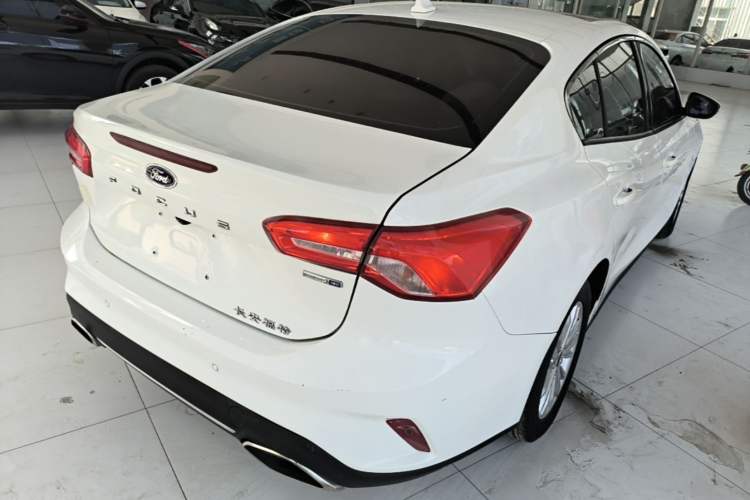 Used Ford Focus 2021 Sedan EcoBoost 180 Automatic Trendy Model Rear Right 45 Deg