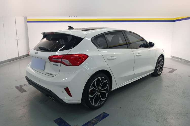 Used Ford Focus 2021 Hatchback EcoBoost 180 Automatic ST Line Rear Right 45 Deg