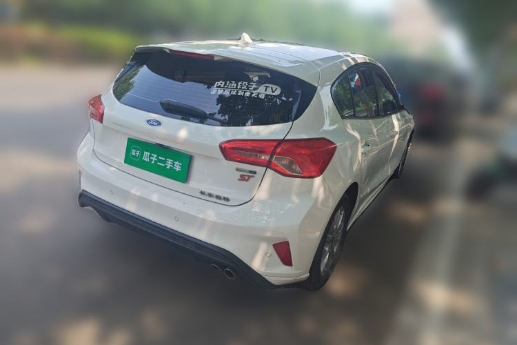 Used Ford Focus 2021 Hatchback EcoBoost 180 Automatic Titanium Edition Rear Right 45 Deg