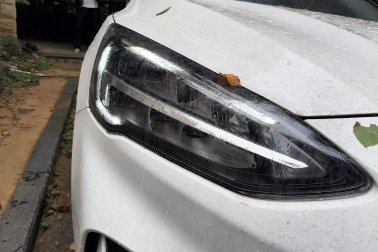 Used Ford Focus 2021 Hatchback EcoBoost 180 Automatic Titanium Edition Right Front Headlight