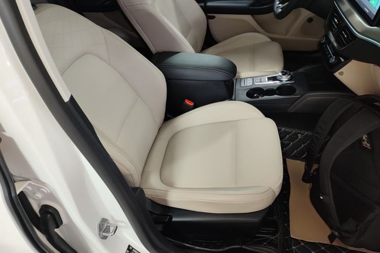 Used Ford Focus 2021 Sedan EcoBoost 180 Automatic Trendy Model Right Front Seat