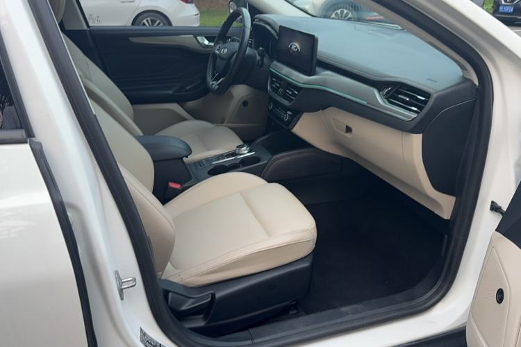 Used Ford Focus 2021 Sedan EcoBoost 180 Automatic Trendy Model Right Front Seat