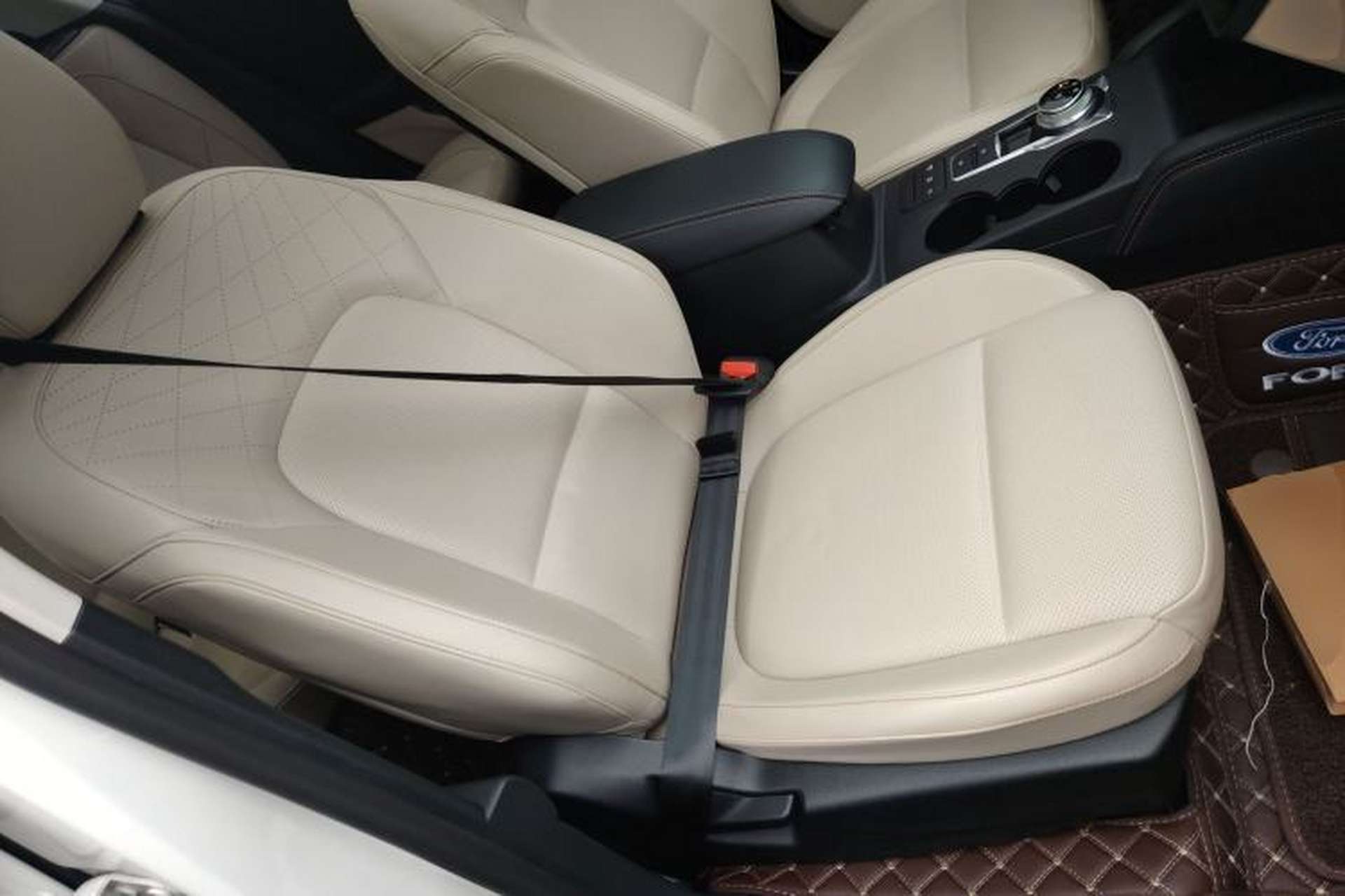 Used Ford Focus 2021 Sedan EcoBoost 180 Automatic Trendy Model Right Front Seat