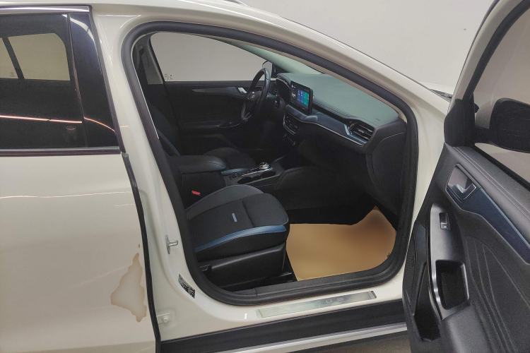 Used Ford Focus 2021 EcoBoost 180 Automatic Hunter Edition Right Front Seat