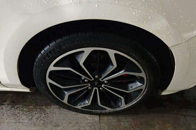 Used Ford Focus 2021 Sedan EcoBoost 180 Automatic ST Line Right Front Wheel Hub