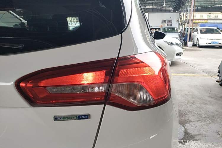 Used Ford Focus 2021 Hatchback EcoBoost 180 Automatic Titanium Edition Right Rear Taillight