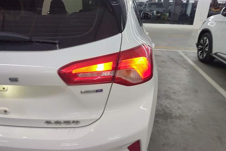 Used Ford Focus 2021 Hatchback EcoBoost 180 Automatic Titanium Edition Right Rear Taillight