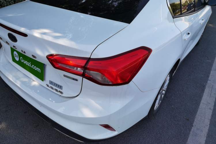 Used Ford Focus 2021 Sedan EcoBoost 180 Automatic Trendy Model Right Rear Taillight