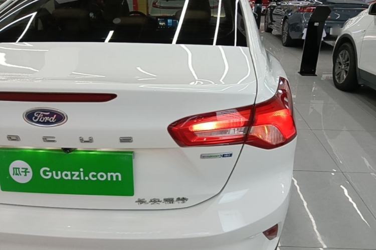 Used Ford Focus 2021 Sedan EcoBoost 180 Automatic Trendy Model Right Rear Taillight
