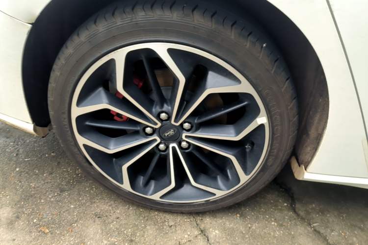 Used Ford Focus 2021 Sedan EcoBoost 180 Automatic ST Line Right Rear Wheel Hub