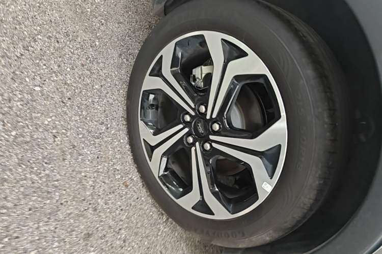Used Ford Focus 2021 EcoBoost 180 Automatic Hunter Edition Right Rear Wheel Hub