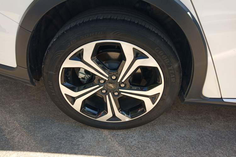 Used Ford Focus 2021 EcoBoost 180 Automatic Hunter Edition Right Rear Wheel Hub