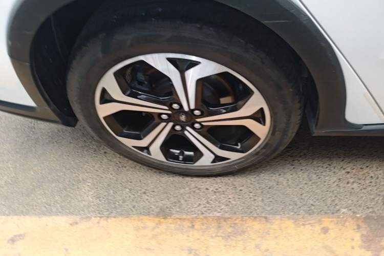 Used Ford Focus 2021 EcoBoost 180 Automatic Hunter Edition Right Rear Wheel Hub