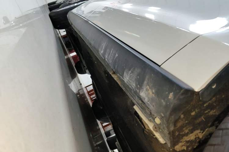 Used Ford Focus 2021 Sedan EcoBoost 180 Automatic Trendy Model Right Side Sill