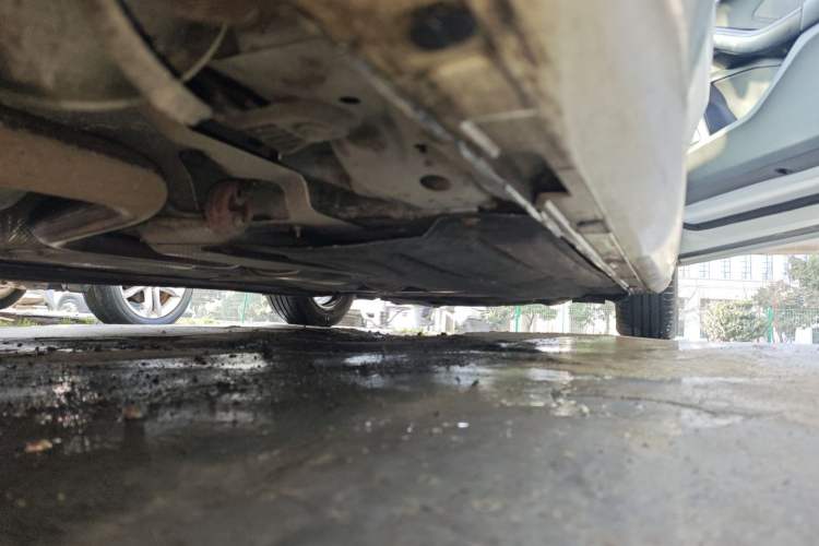 Used Ford Focus 2021 Hatchback EcoBoost 180 Automatic Titanium Edition Right Side Sill