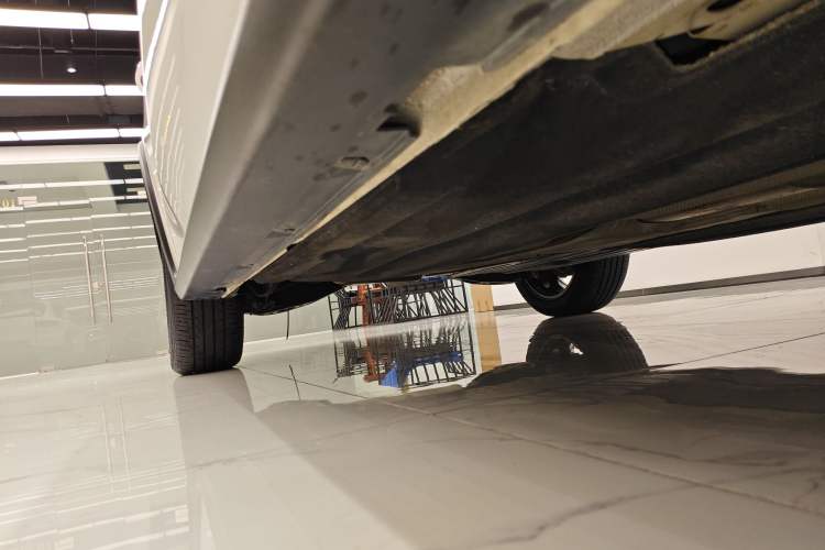 Used Ford Focus 2021 EcoBoost 180 Automatic Hunter Edition Right Side Sill
