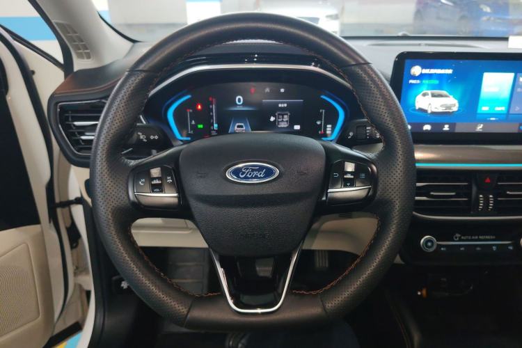 Used Ford Focus 2021 Sedan EcoBoost 180 Automatic Trendy Model Steering Wheel