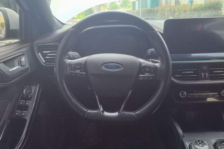 Used Ford Focus 2021 Hatchback EcoBoost 180 Automatic ST Line Steering Wheel