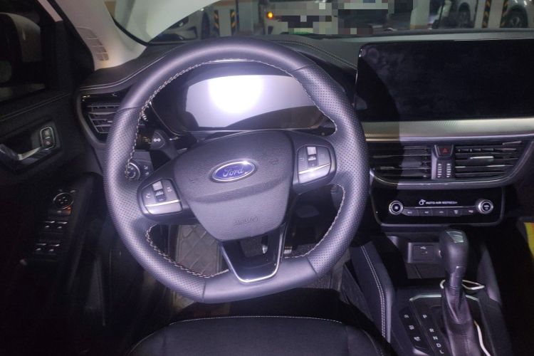 Used Ford Focus 2021 Sedan 1.5L Automatic Sharp Edition Steering Wheel