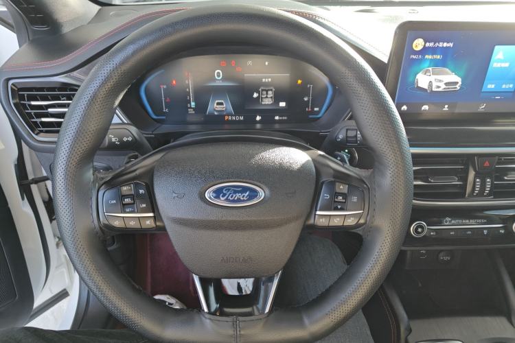 Used Ford Focus 2021 Sedan EcoBoost 180 Automatic ST Line Steering Wheel