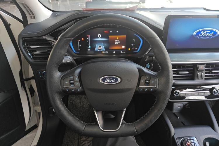 Used Ford Focus 2021 EcoBoost 180 Automatic Hunter Edition Steering Wheel