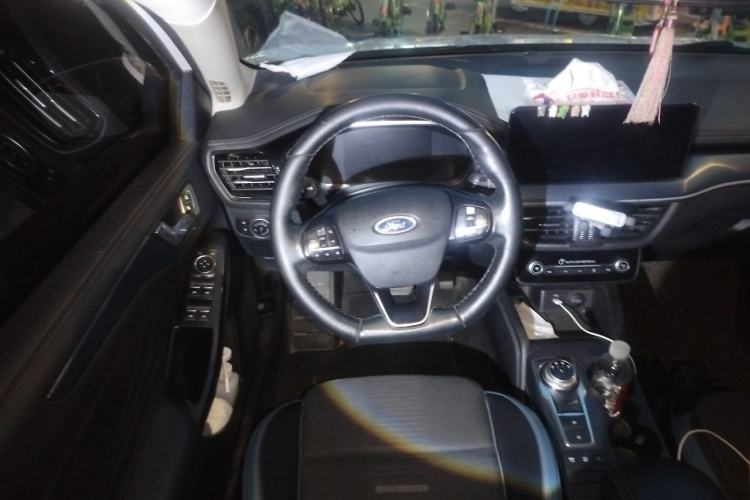 Used Ford Focus 2021 EcoBoost 180 Automatic Hunter Edition Steering Wheel