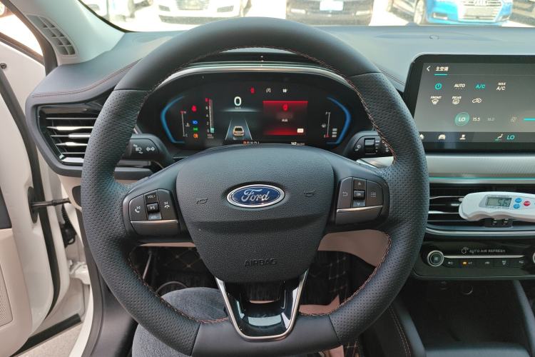 Used Ford Focus 2021 Sedan EcoBoost 180 Automatic Trendy Model Steering Wheel