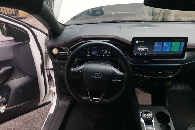 Used Ford Focus 2021 Sedan EcoBoost 180 Automatic ST Line Steering Wheel