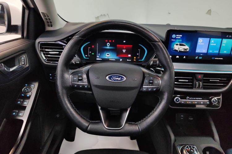 Used Ford Focus 2021 EcoBoost 180 Automatic Hunter Edition Steering Wheel
