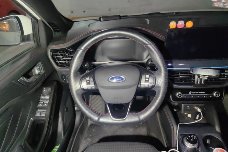 Used Ford Focus 2021 Sedan EcoBoost 180 Automatic ST Line Steering Wheel