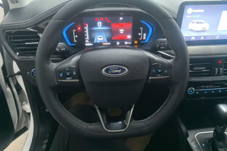 Used Ford Focus 2021 Sedan 1.5L Automatic Sharp Edition Steering Wheel