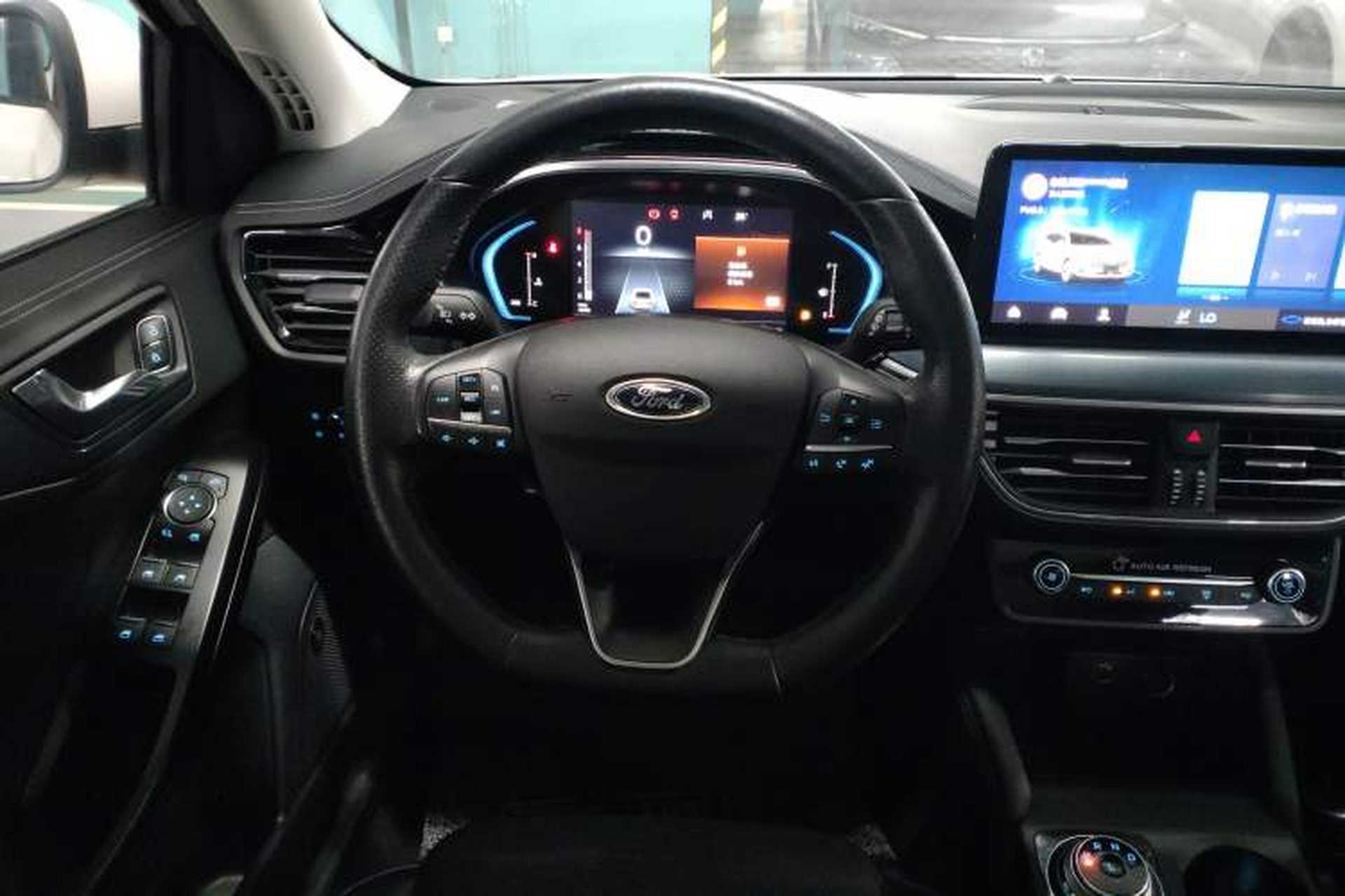 Used Ford Focus 2021 EcoBoost 180 Automatic Hunter Edition Steering Wheel