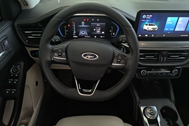 Used Ford Focus 2021 Sedan EcoBoost 180 Automatic Trendy Model Steering Wheel