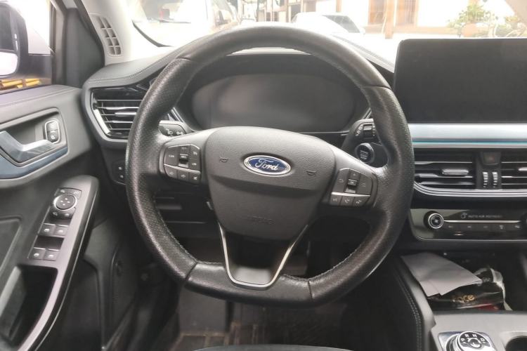 Used Ford Focus 2021 EcoBoost 180 Automatic Hunter Edition Steering Wheel