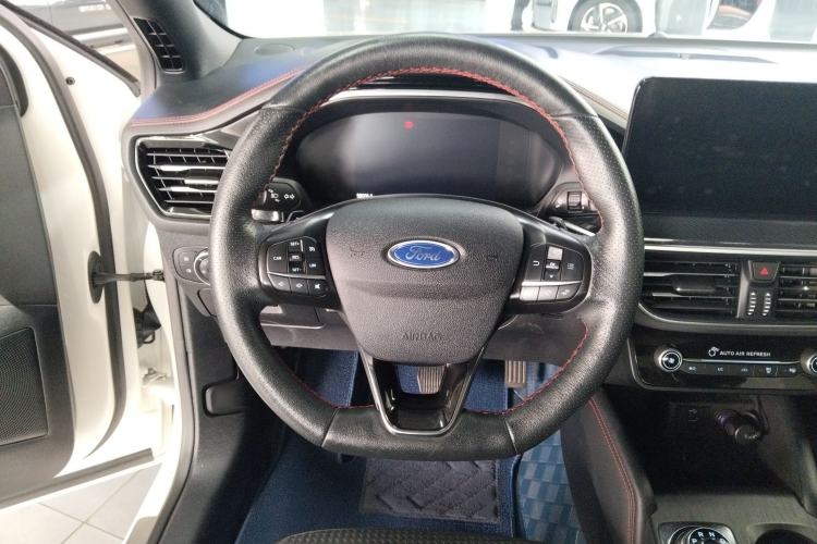 Used Ford Focus 2021 Sedan EcoBoost 180 Automatic ST Line Steering Wheel