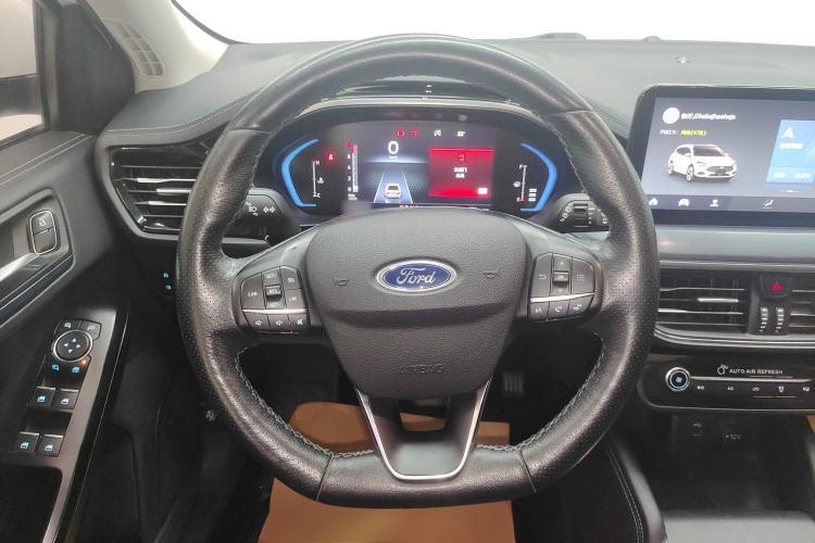 Used Ford Focus 2021 EcoBoost 180 Automatic Hunter Edition Steering Wheel